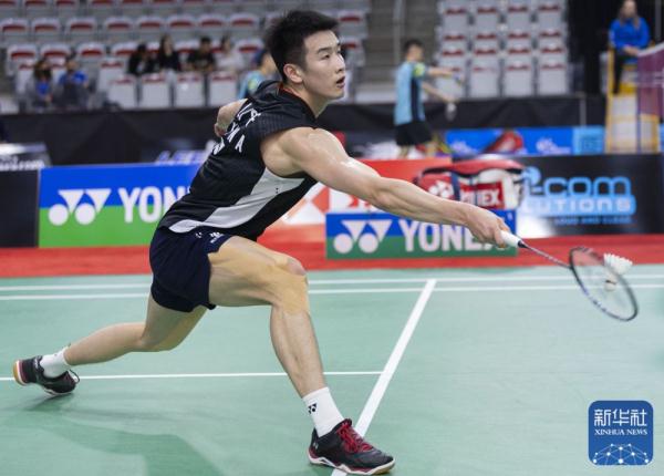 众期待与自 众期待与自